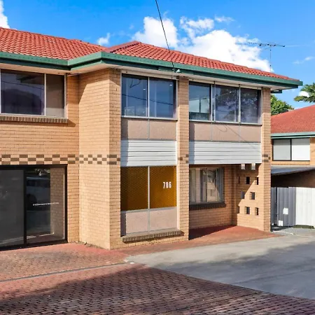 1mins To Pinelands Plaza 4br Chic Family Retreat Holiday home