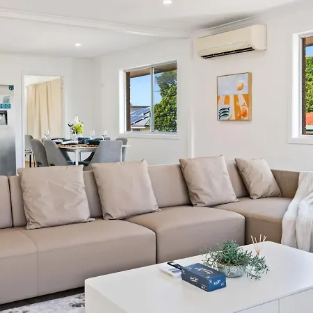 1mins To Pinelands Plaza 4br Chic Family Retreat