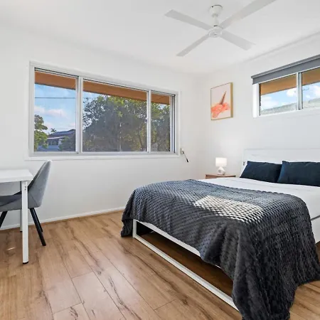 1mins To Pinelands Plaza 4br Chic Family Retreat Holiday home