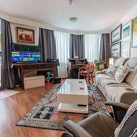 Charlotte Street Towers Apartment