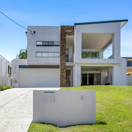 Holiday home Modern Luxury Riverfront Sanctuary Brisbane