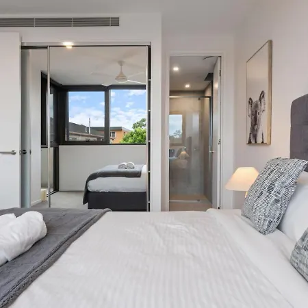 Skyline N Rooftop Pool 2br Modern Near Cbd Apartment Brisbane