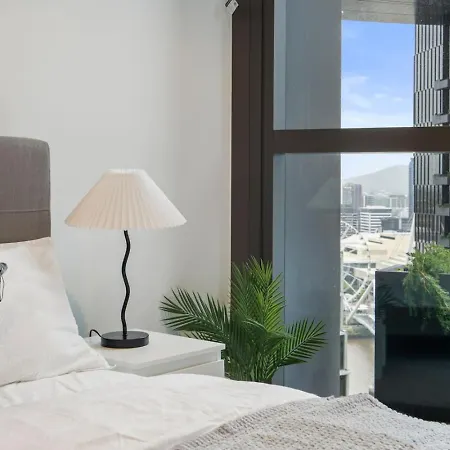New 2br At Queens Wharf Bne *