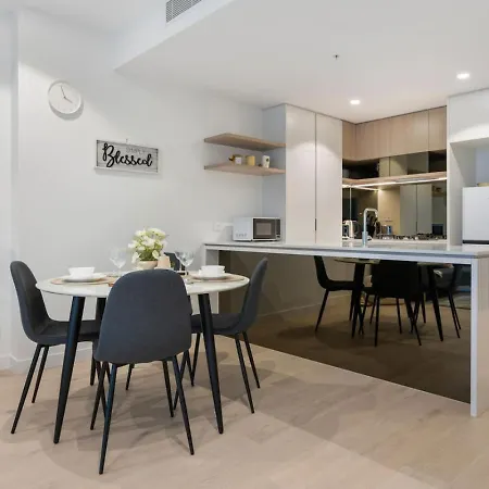 Apartment New 2br At Queens Wharf Bne