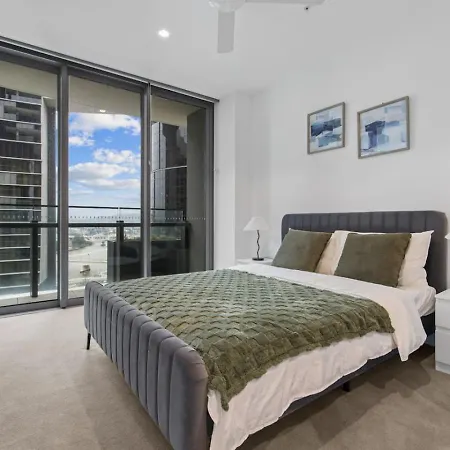 1b Queens Wharf Luxury Apartment Brisbane
