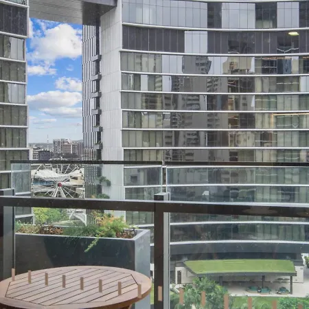 1b Queens Wharf Luxury *