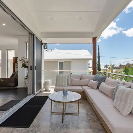 Holiday home Large Family With Pool & Brisbane