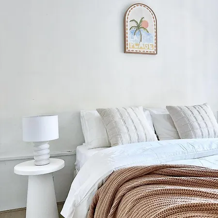 La Pague - Near Cbd - Parking - 2 Bedroom Retreat *