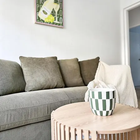 Apartment La Pague - Near Cbd - Parking - 2 Bedroom Retreat Brisbane