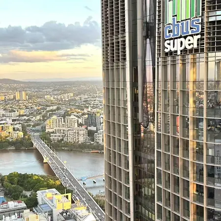 Luxury Casino Skyrise Haven 1bdr Apartment