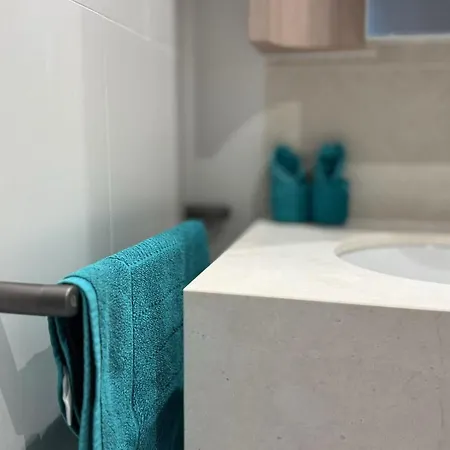 Apartment Luxury Casino Skyrise Haven 1bdr *