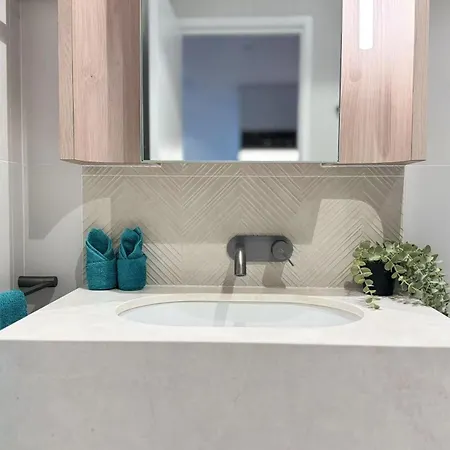 Luxury Casino Skyrise Haven 1bdr Apartment