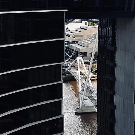 Queen's Wharf *