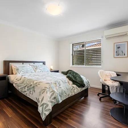 5br Family - Ev Car Point At Home, 2 Master - Near Sunnybank, Qeii, Qsac And Griffith Uni Holiday home Brisbane