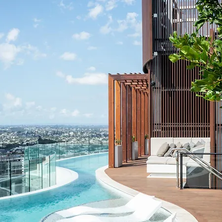 Modern Valley Pad With Rooftop Pool, Study & Parking *