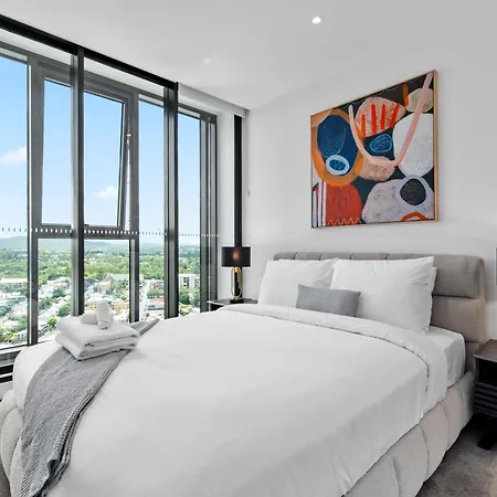 Modern 2br With Stunning Views, Infinity Pool & Gym Apartment Brisbane