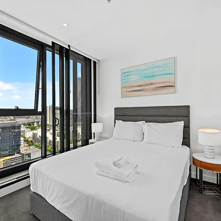 Views 2br With Infinity Pool & Huge Gym! Apartment Brisbane