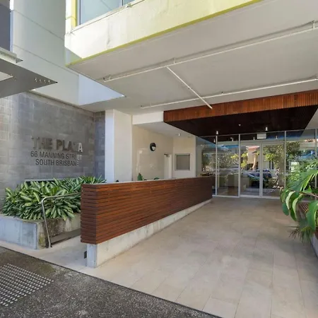 Apartment Bright & Spacious With Pool, Parking =& Wi-fi Brisbane