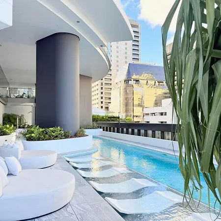 Chic 1 Bed And Sofa Bed With Views And Pool At Qwr Brisbane