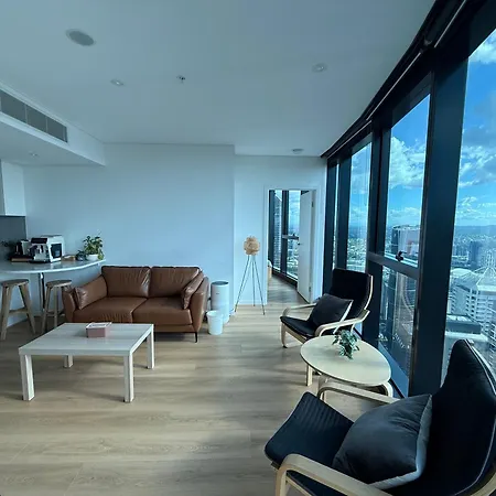 Amazing &river Views 60th Level Skytower 3 Bedrooms&free Parking Apartment