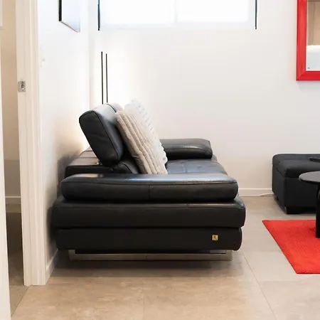 New With River View & Parking Apartment *