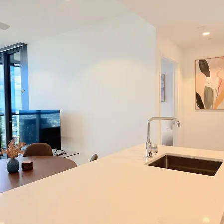 Apartment 1 Bed And Sofa Bed Riverfront Retreat With Pool At Qwr