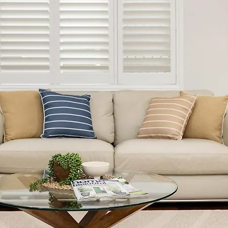 Newly Finished With Modern Fittings And Open Spaces Holiday home Brisbane