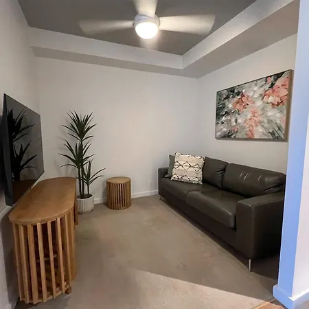 1bed - Valley Fringe - Free Parking Apartment