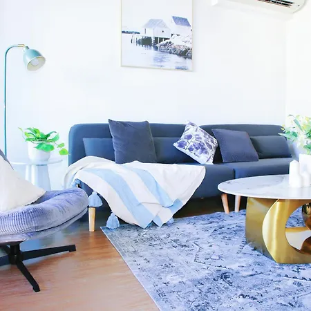Modern 2br At A Prime Location With Balcony * Brisbane