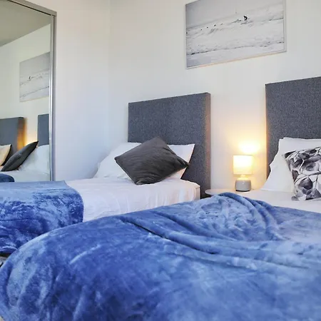 Modern 2br At A Prime Location With Balcony Apartment *