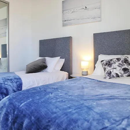 Modern 2br At A Prime Location With Balcony