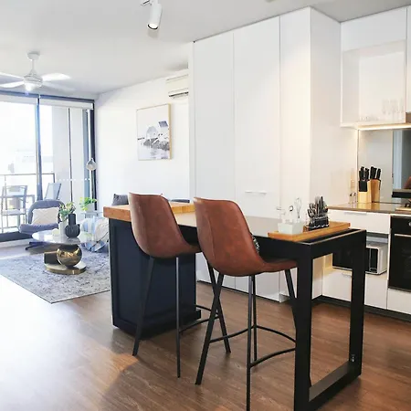 Apartment Modern 2br At A Prime Location With Balcony Brisbane
