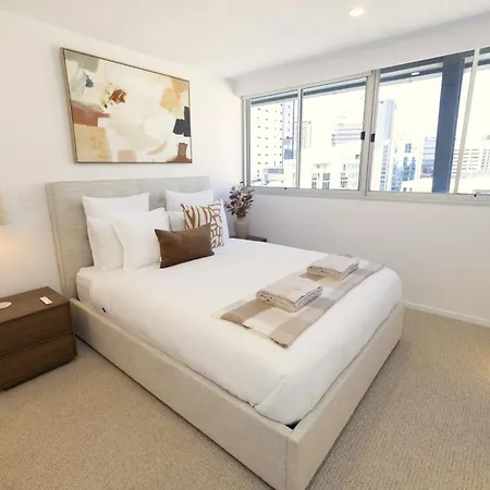 Apartment Luxury 3br- Skyhome Penthouse- Free Parking