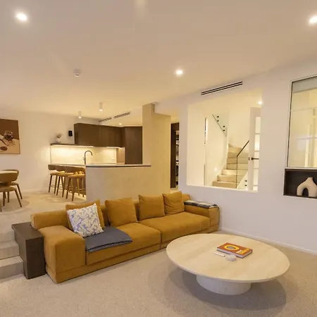 Luxury 3br- Skyhome Penthouse- Free Parking