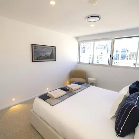 Luxury 3br- Skyhome Penthouse- Free Parking