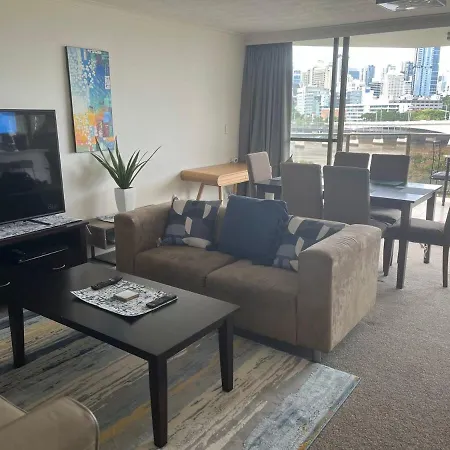 Apartment Southbank Luxury Pad- New List