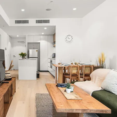 Modern 1br In Prime Queens Wharf Location Apartment Brisbane