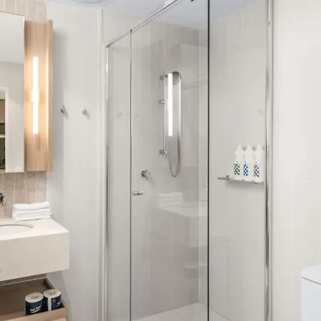 Modern 1br In Prime Queens Wharf Location Brisbane