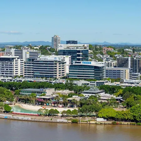 Modern 1br In Prime Queens Wharf Location Apartment