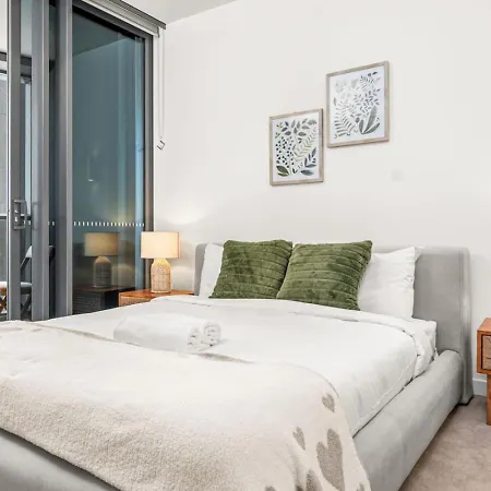 Apartment Modern 1br In Prime Queens Wharf Location *