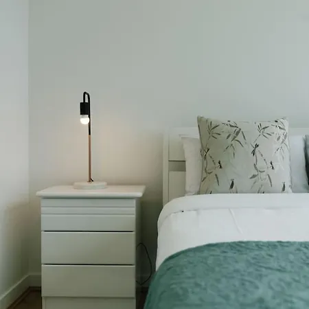 Cozy 1br Retreat In Hamilton Near River And Dining Apartment Brisbane