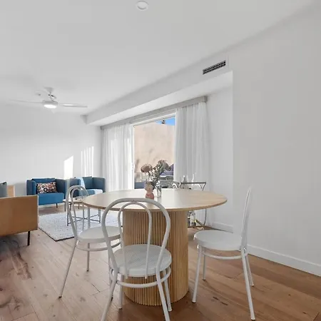 2 Bed Close To Wesley Hospital & Suncorp Stadium *