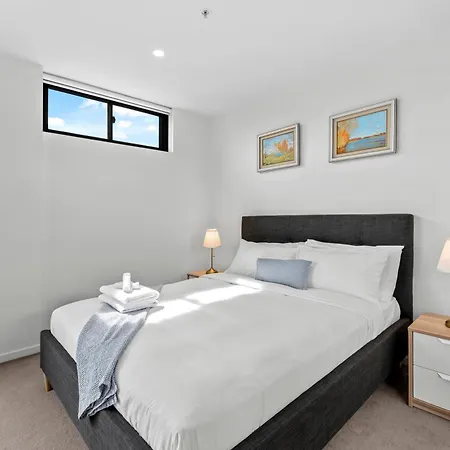 Stylish 1br - Lv26 With Mountain Views, Pool And Park Apartment Brisbane