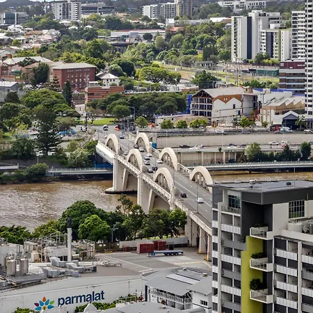Apartment Stylish 1br - Lv26 With Mountain Views, Pool And Park Brisbane