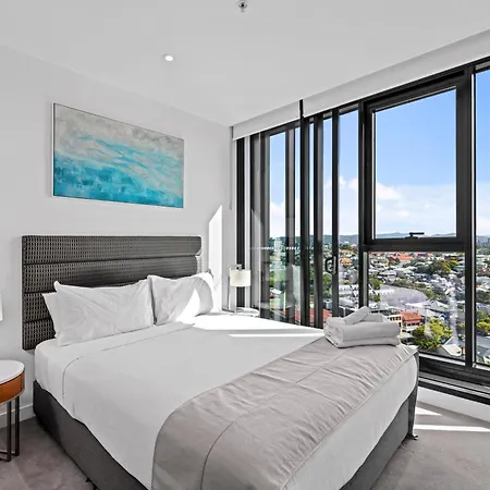 Mountain View With Infinity Pool, Gym And Car Park * Brisbane