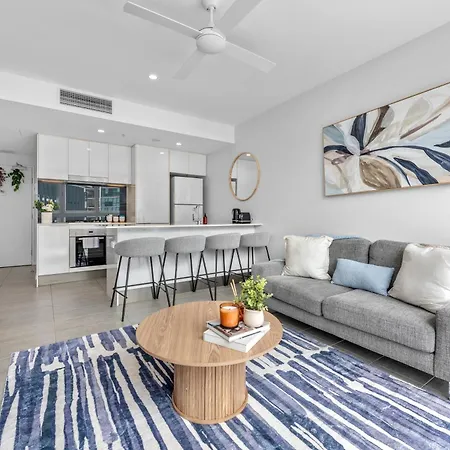 Modern 1br With Parking And Study Desk! Apartment *