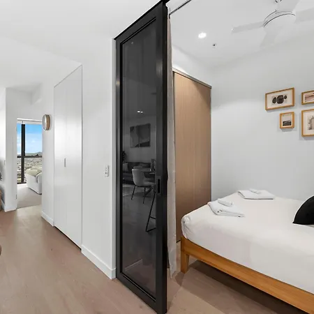 Queens Wharf - Luxe 2br With Stunning Views And Pool Apartment