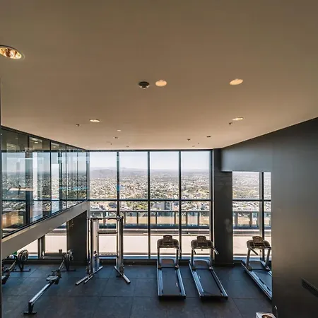 Cbd 2br With Breathtaking Views, Pool & Gym Apartment Brisbane