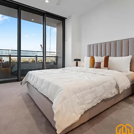 Luxury Retreat Qwr River & Views Brisbane