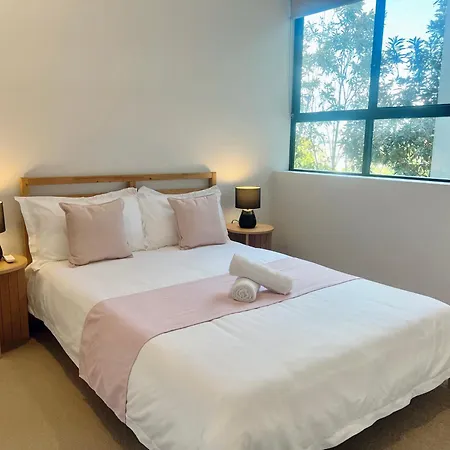 Modern Comfort Near Westfield Apartment Brisbane